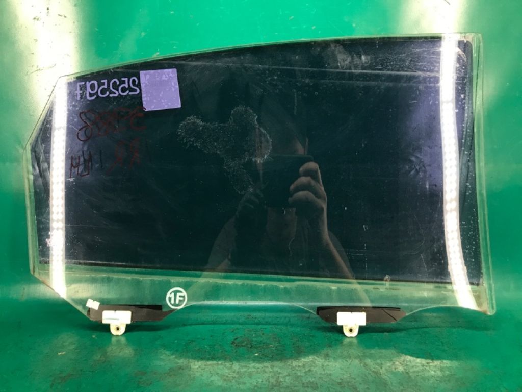 82301-3SG0A | Скло дверей задн. лів. NISSAN SENTRA B17 12-21 - Фото 3