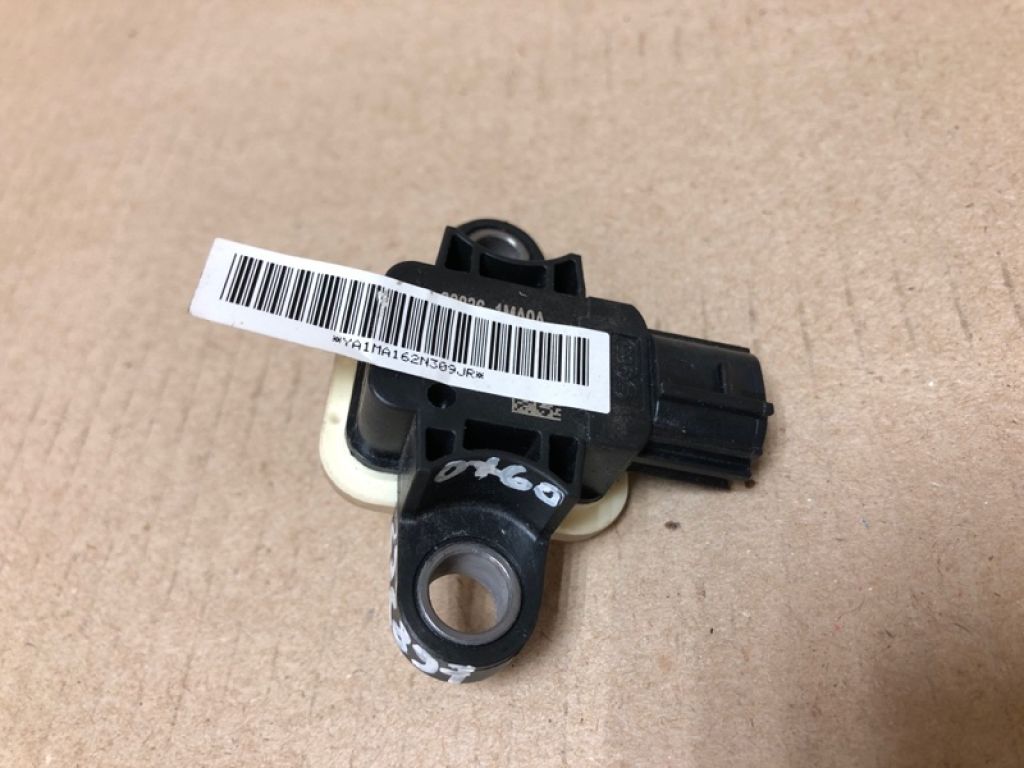 98836-1MA0A | Датчик удару передн. лів. INFINITI QX60/JX35 12-20