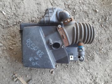 Крышка корпуса воздушного фильтра MAZDA 3 BK 03-08