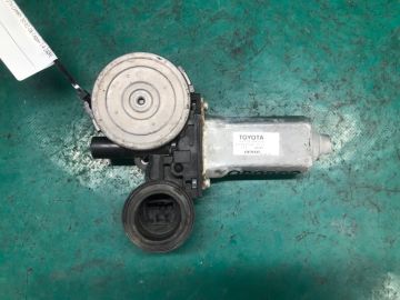 Моторчик склопідйомника задн. прав. TOYOTA CAMRY 30 02-06