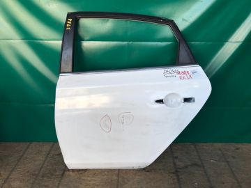 Двері задн. лів. NISSAN SENTRA B17 12-21