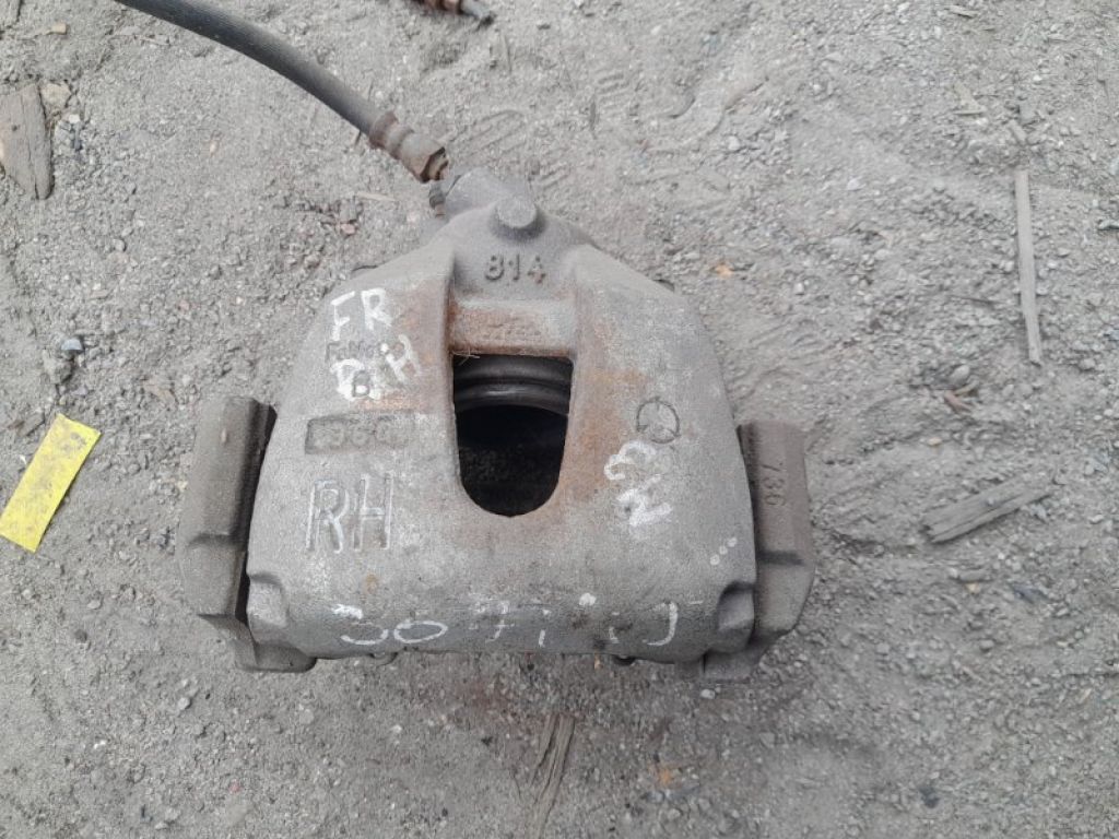 BPYK-33-61XB | Супорт гальмівний передн. прав. MAZDA 3 BL 09-13