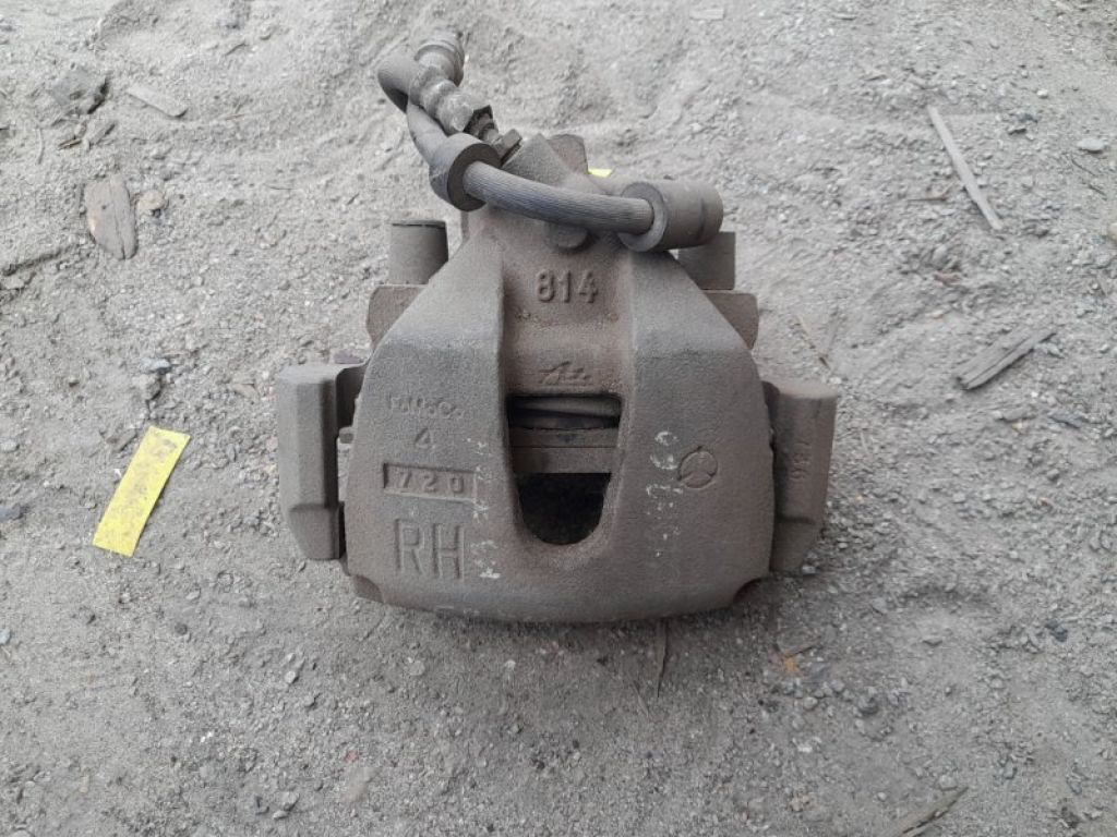 BPYK-33-61XA | Суппорт тормозной передн. прав. MAZDA 3 BK 03-08