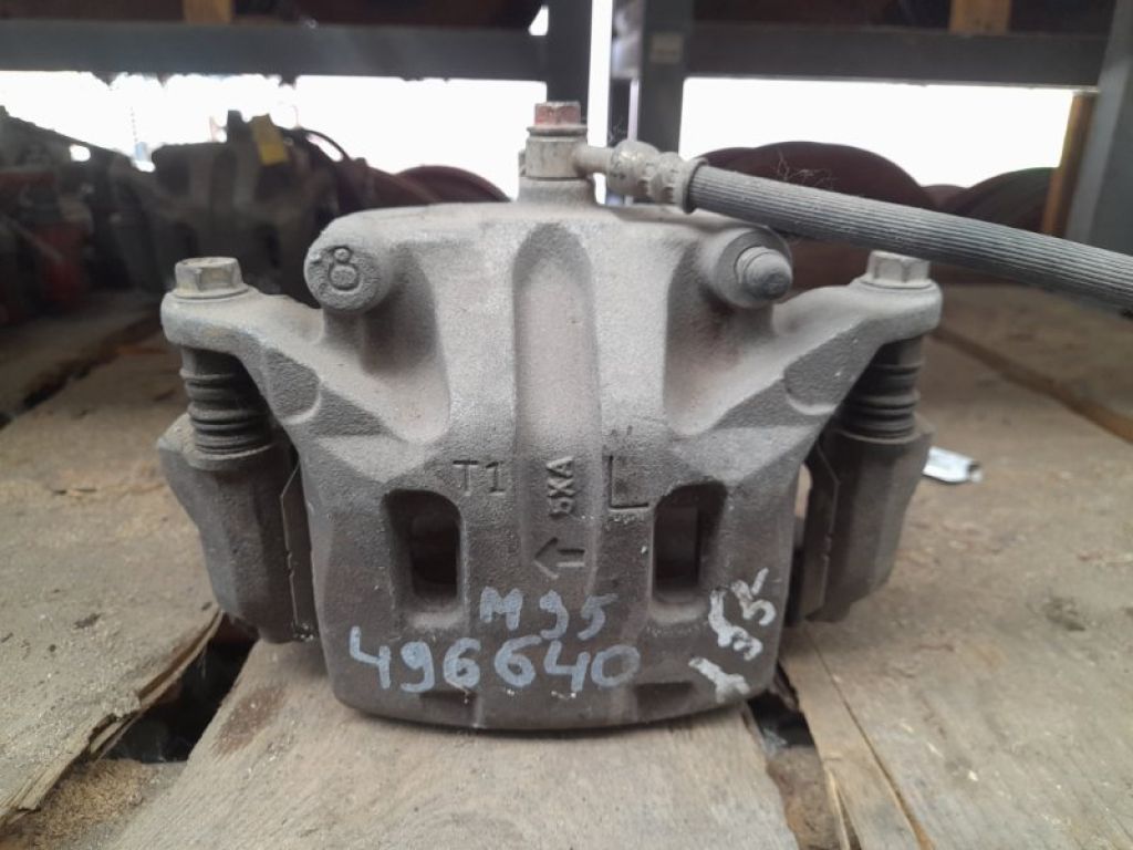 41011-EG50A | Супорт гальмівний передн. лів. INFINITI M35/M45 04-10