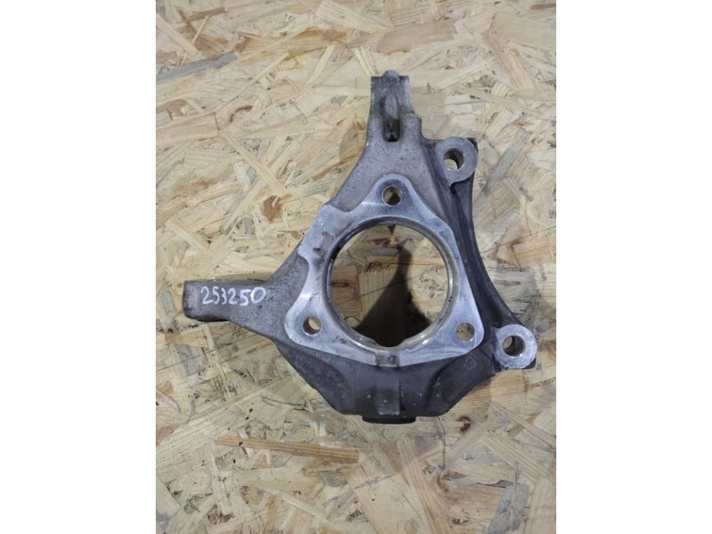 45110-57L00 | Кулак поворотный передн. прав. SUZUKI KIZASHI 09-14