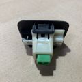 25261-3KA0A | Кнопка закрывания крышки багажника NISSAN PATHFINDER R52 12-21 - Прев'ю 2