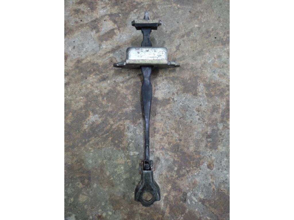 82430-JK000 | Ограничитель двери задн. лев. INFINITI G25/G35/G37/Q40 06-14 - Фото 2