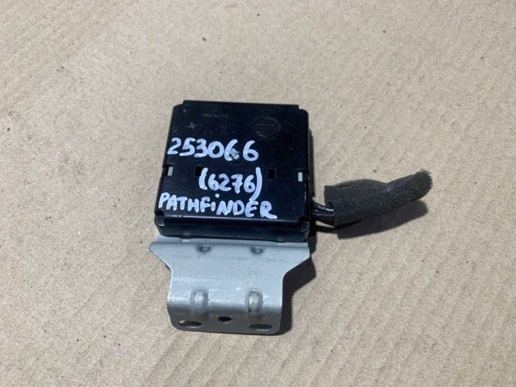 28212-9PM0A | Антенна NISSAN PATHFINDER R52 12-21