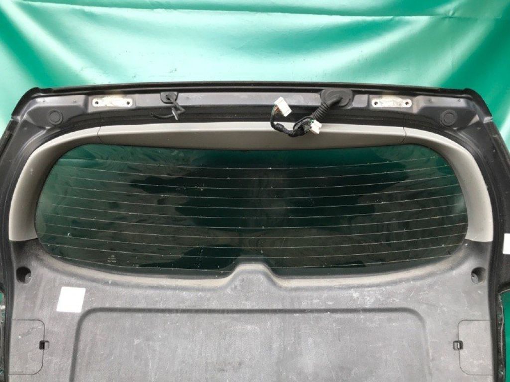 81750-1U000VA | Обшивка крышки багажника KIA SORENTO XM 09-14 - Фото 4