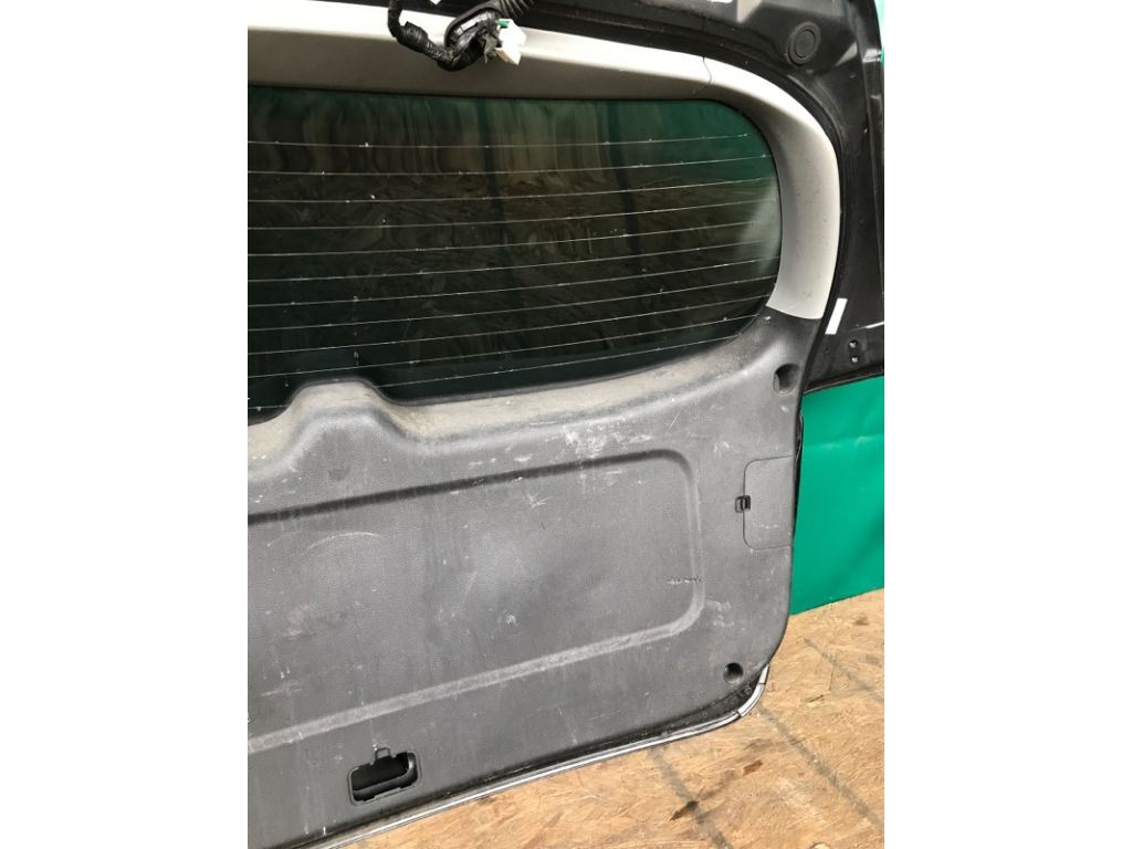 81750-1U000VA | Обшивка крышки багажника KIA SORENTO XM 09-14 - Фото 6