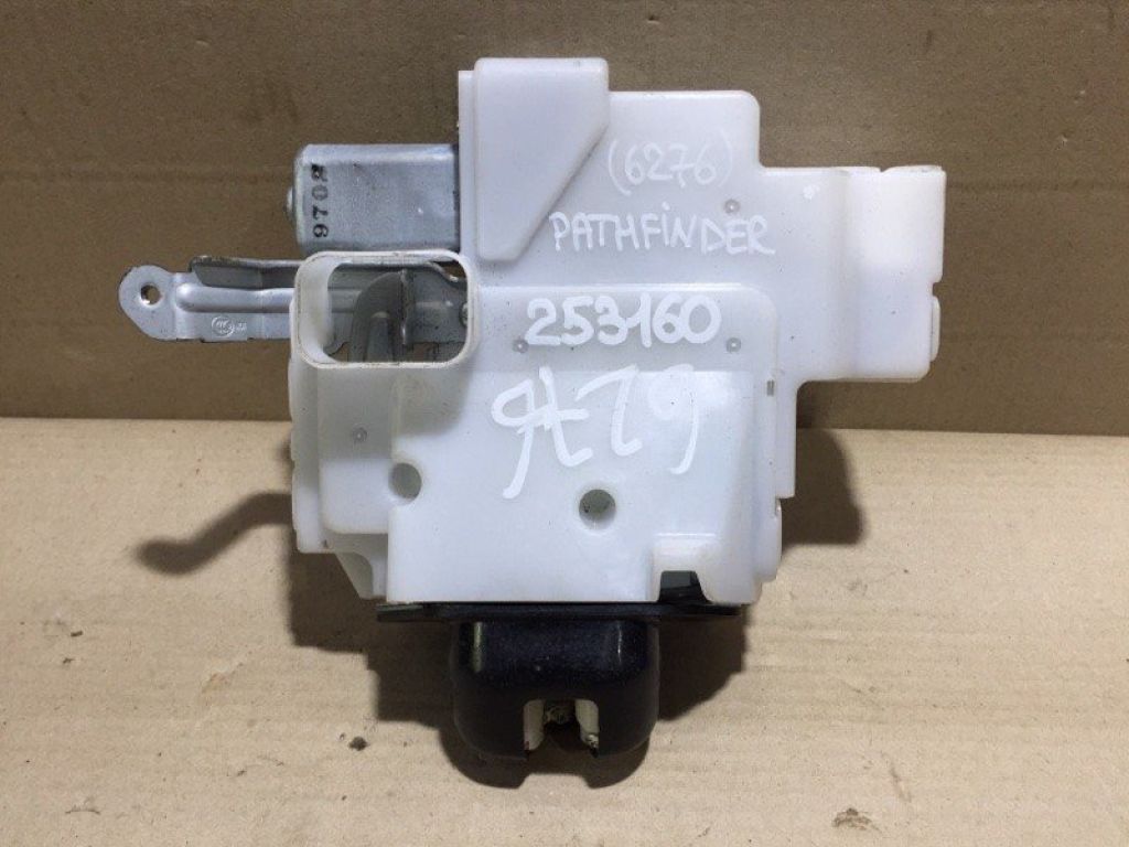 90500-9NC0B | Замок кришки багажника NISSAN PATHFINDER R52 12-21