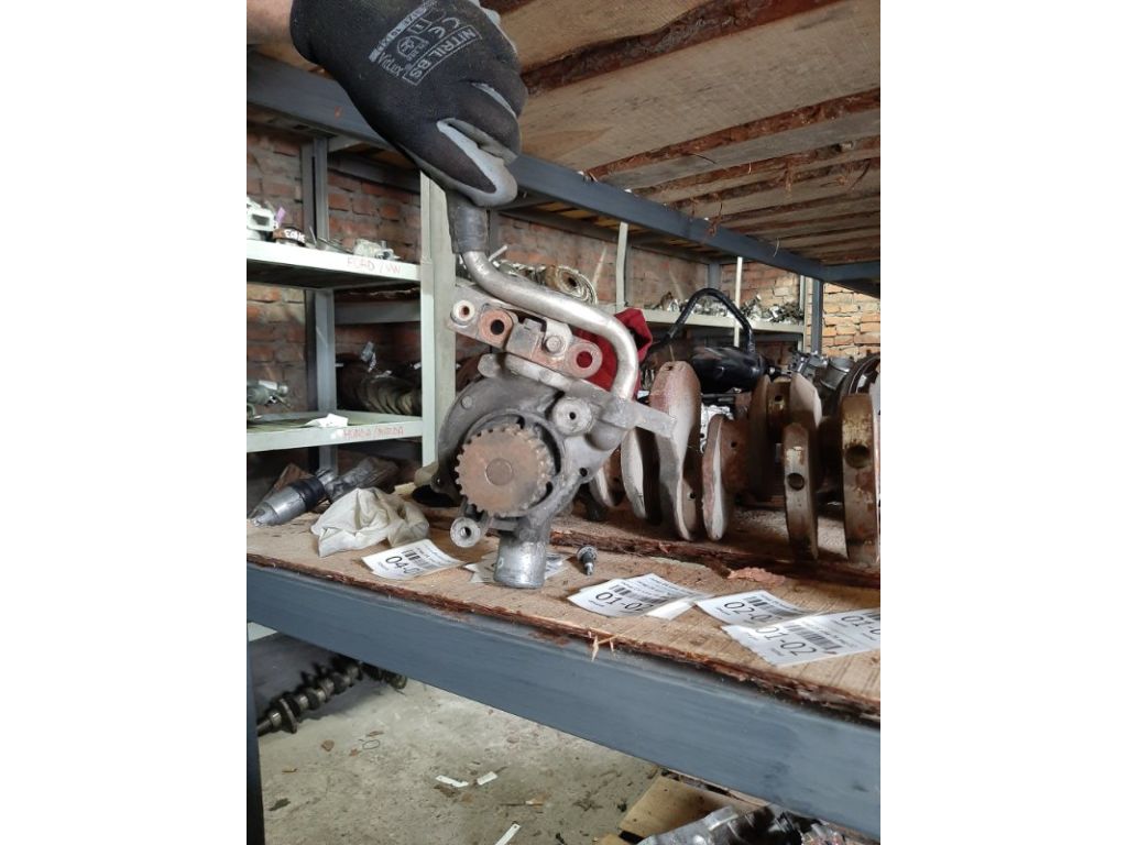 Помпа MAZDA E2200 E-SERIES 86-04