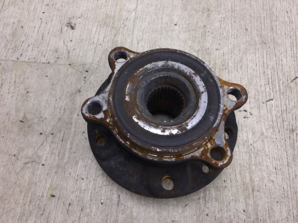 40202-4EA1A | Ступица передн. NISSAN QASHQAI/ROGUE SPORT 14-