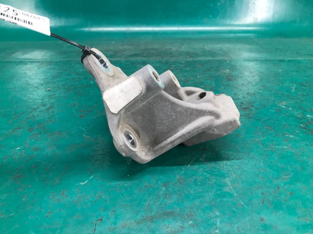 50290-T2F-A01 | Кріплення балки підвіски передн. прав. ACURA TLX 14-17 - Фото 5