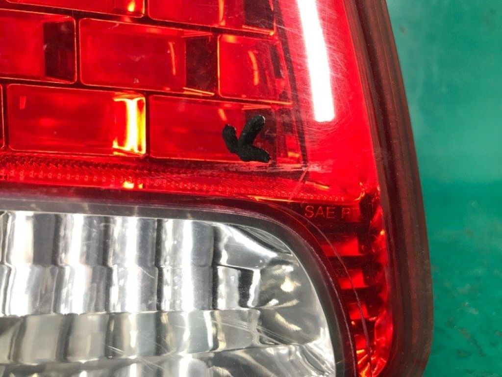 92405-1U000 | Фонарь внутренний лев. KIA SORENTO XM 09-14 - Фото 4