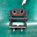 L206-62-210A | Петля кришки багажника лів. MAZDA CX-7 06-12