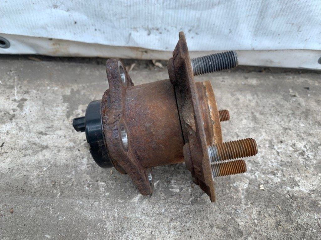 42450-47040 | Ступица задн. TOYOTA PRIUS - 30 09-17