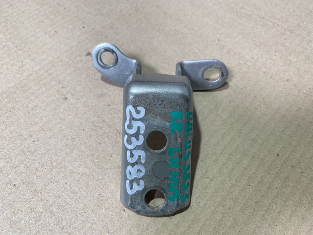 68780-52031 | Петля двері нижня задн. лів. TOYOTA PRIUS - 30 09-17