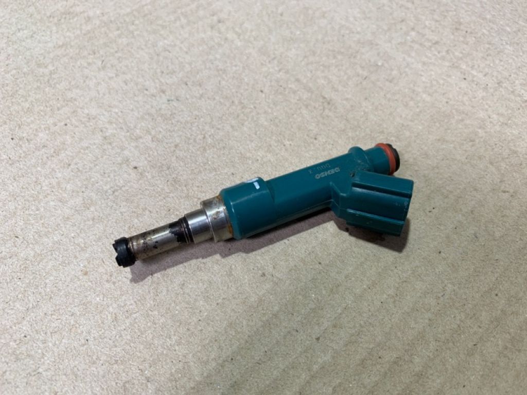 23209-39196 | Форсунка паливна TOYOTA PRIUS - 30 09-17 - Фото 2