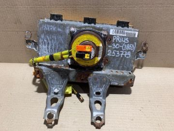 Подушка безопасности пассажира TOYOTA PRIUS - 30 09-17