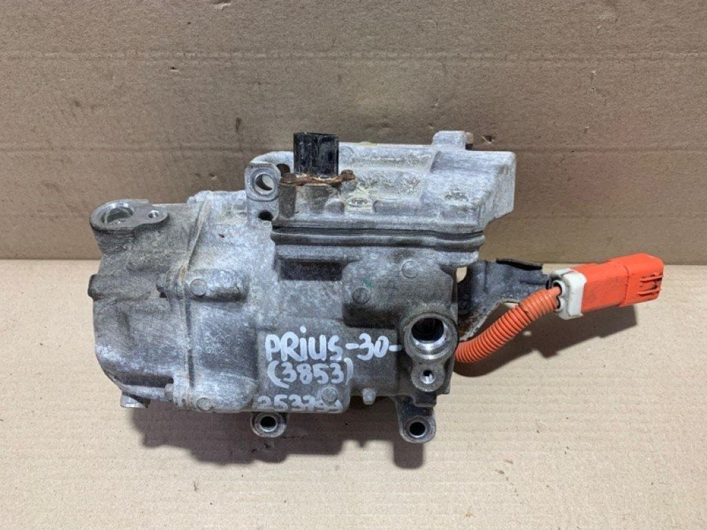 88370-47081 | Компресор кондиціонера TOYOTA PRIUS - 30 09-17 - Фото 2