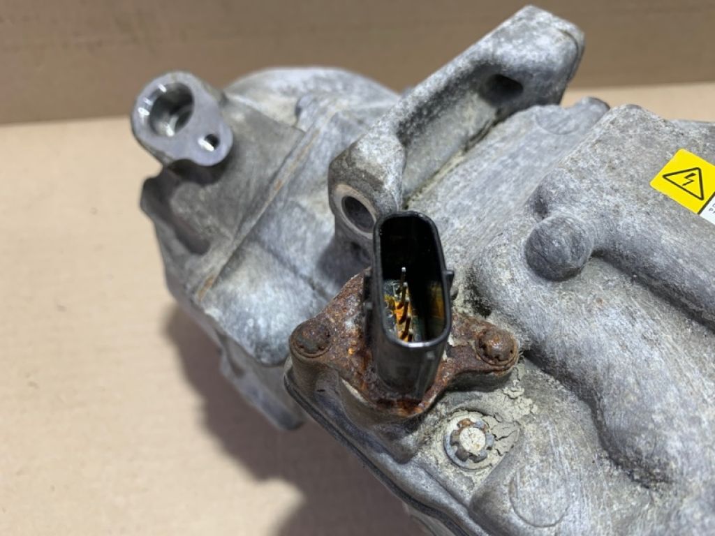 88370-47081 | Компресор кондиціонера TOYOTA PRIUS - 30 09-17 - Фото 7