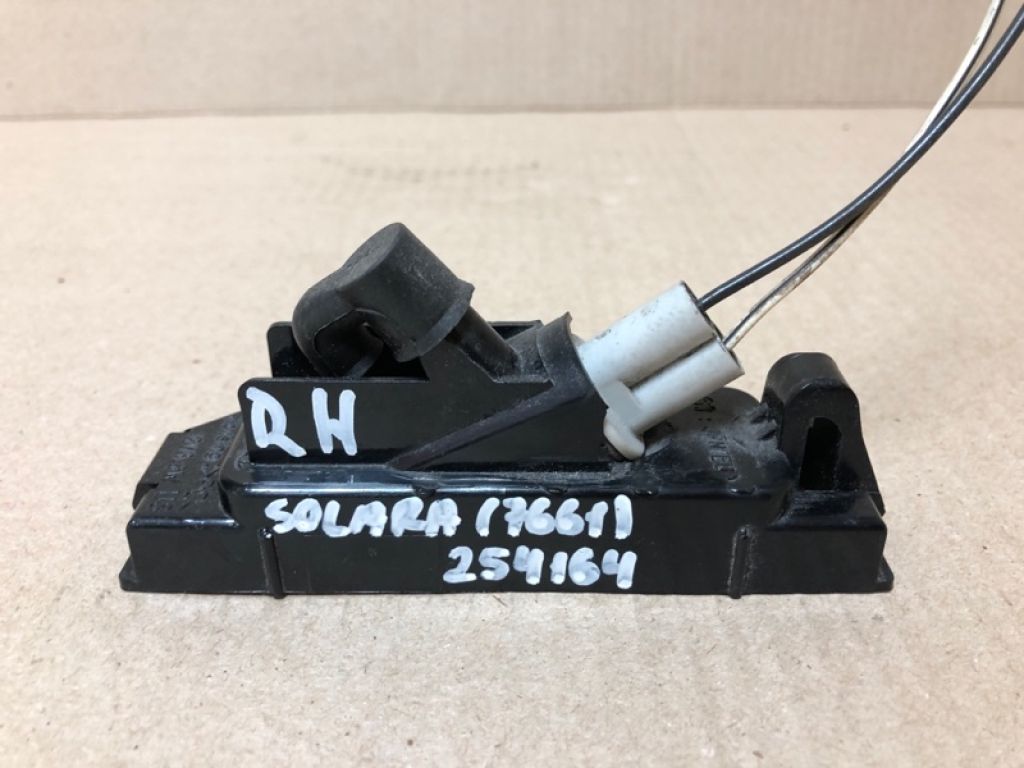 81271-02051 | Підсвічування номера прав. TOYOTA SOLARA 03-09