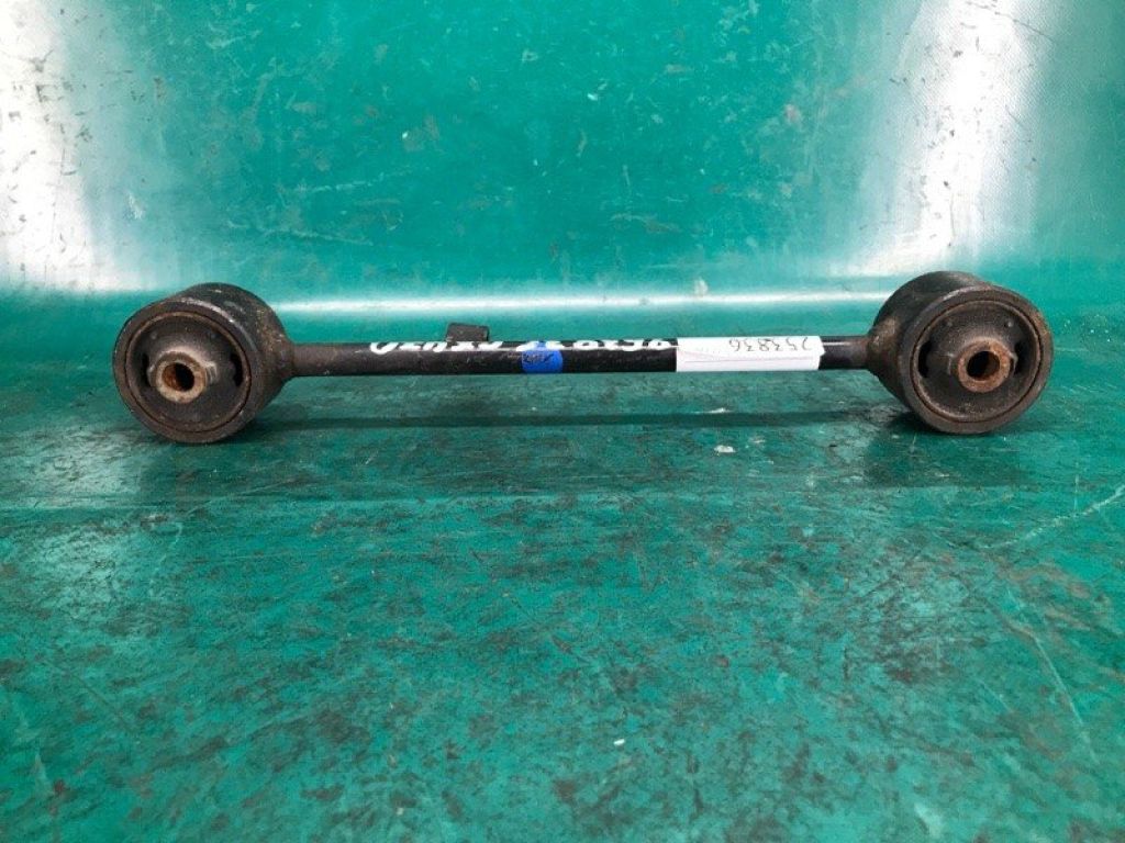 48710-35060 | Рычаг задней подвески продольный прав. LEXUS GX470 02-09 - Фото 3
