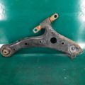 48069-06100 | Рычаг передней подвески нижний лев. TOYOTA SOLARA 03-09 - Превью 3