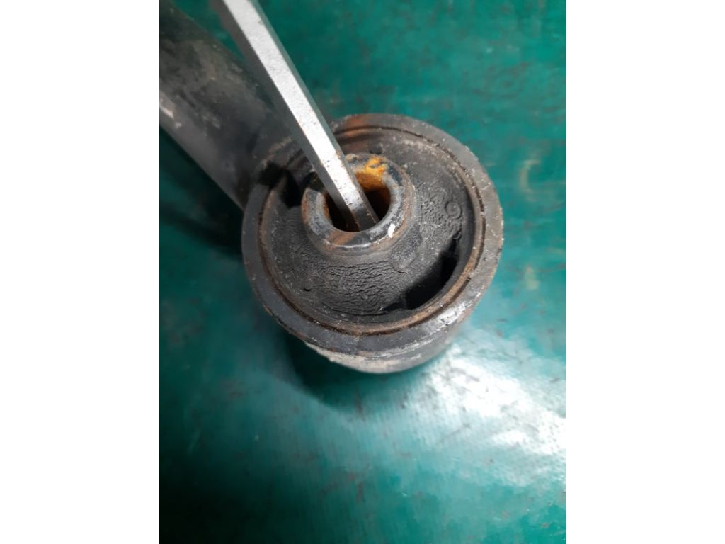 48720-35061 | Важіль задньої підвіски поздовжній LEXUS GX470 02-09 - Фото 3