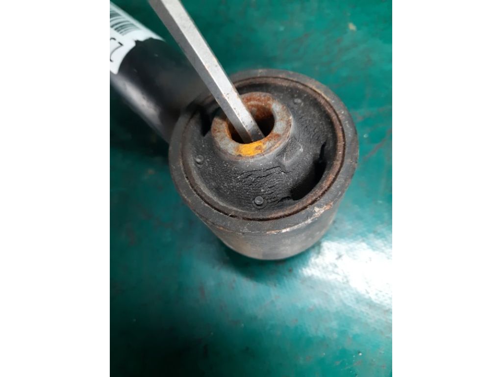 48720-35061 | Важіль задньої підвіски поздовжній LEXUS GX470 02-09 - Фото 4