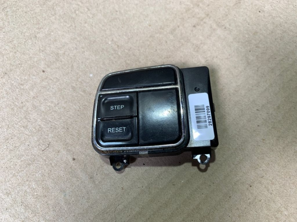 56046096AD | Кнопки на руль лев. JEEP COMPASS 06-16