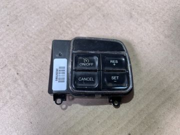 Кнопки на руль прав. JEEP COMPASS 06-16