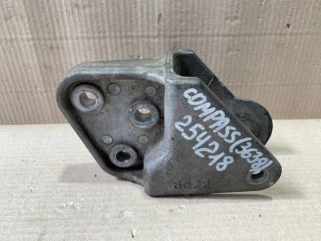 Кронштейн КПП JEEP COMPASS 06-16