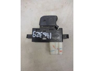 Кнопка склопідіймача задн. прав. SUBARU LEGACY 09-15 BM