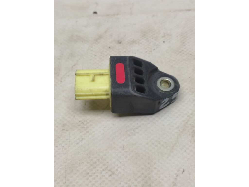 89831-0T030 | Датчик удару задн. прав. LEXUS RX350/450 09-15