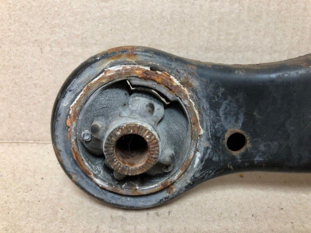 48069-06100 | Рычаг передней подвески нижний лев. TOYOTA SOLARA 03-09 - Фото 2