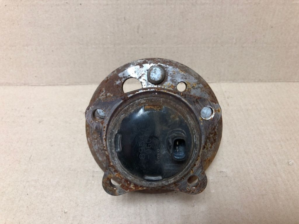 42460-06030 | Маточина колеса задн. лів. TOYOTA SOLARA 03-09 - Фото 2