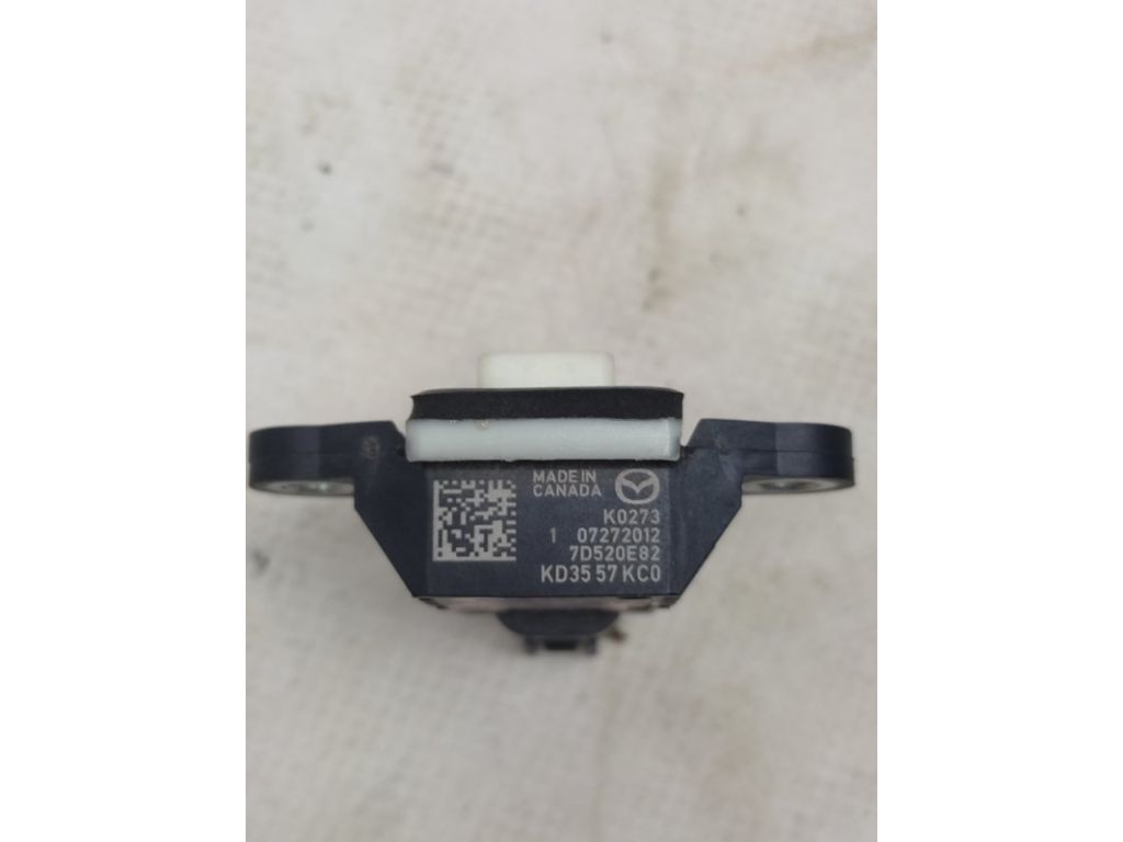 KD35-57-KC0 | Датчик удара MAZDA 3 BM 13-19 - Фото 2