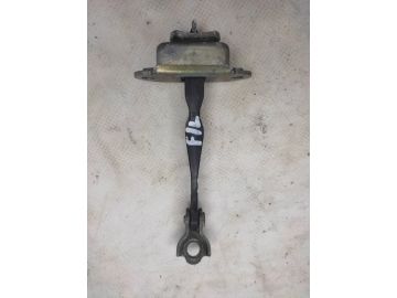 Обмежувач дверей передн. лів. INFINITI G25/G35/G37/Q40 06-14