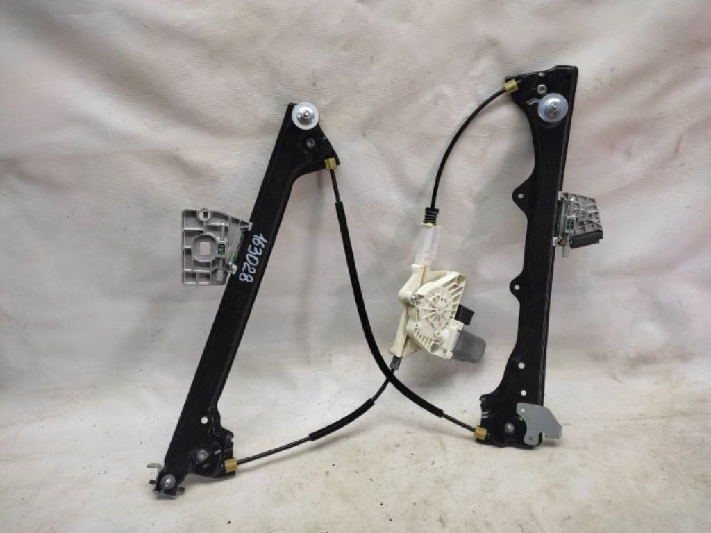 80720-JK000 | Склопідйомник передн. прав. INFINITI G25/G35/G37/Q40 06-14