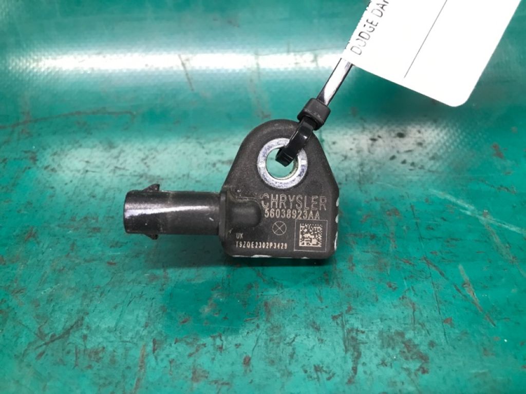 56038923AA | Датчик удару передн. прав. DODGE DART 12-16 - Фото 3