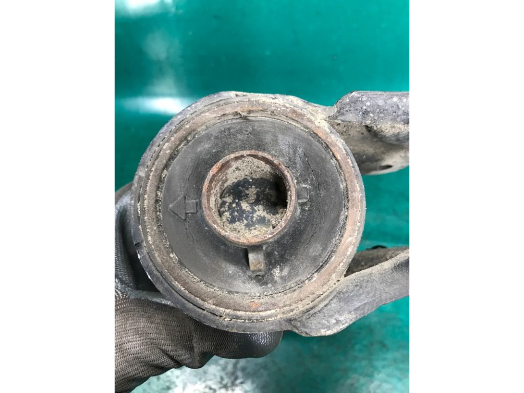 EH44-34-350 | Рычаг передней подвески нижний лев. MAZDA CX-7 06-12 - Фото 6