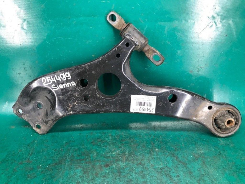 48069-08040 | Важіль передньої підвіски нижній лів. TOYOTA SIENNA 11-16