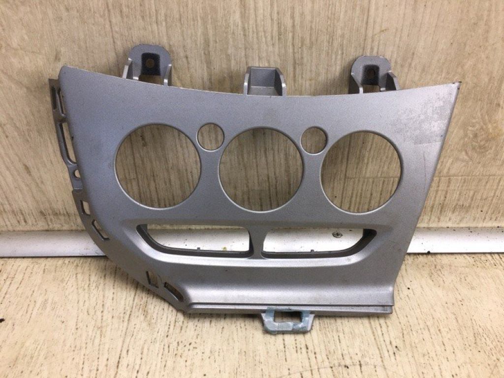 BM5118522 | Накладка торпедо-центр. FORD FOCUS 10-18