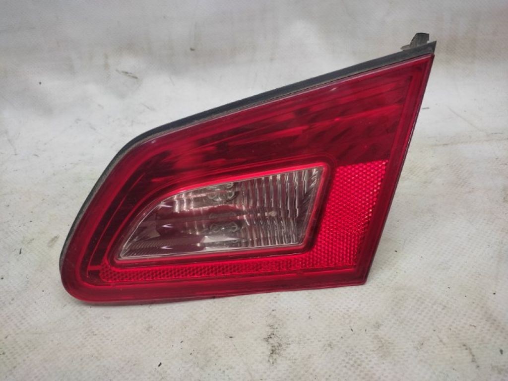 26540-JK60C | Ліхтар внутрішній задн. прав. INFINITI G25/G35/G37/Q40 06-14