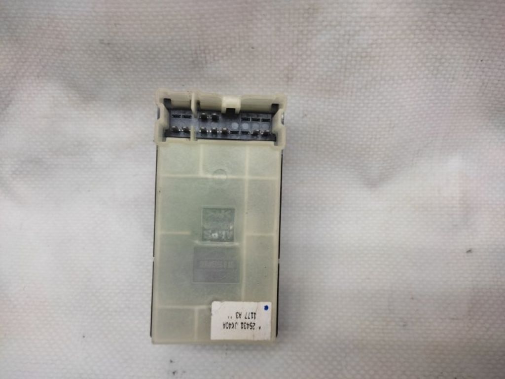 25431-JK40A | Кнопка склопідіймача задн. INFINITI G25/G35/G37/Q40 06-14 - Фото 3
