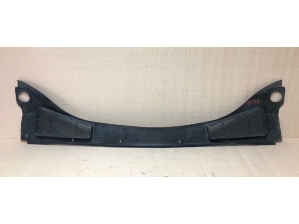 CV6Z-58018A16-A | Пластик под лобовое стекло / Жабо FORD FOCUS 10-18