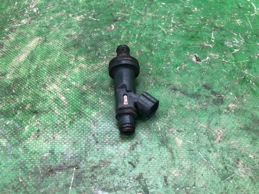 23209-20020 | Форсунка паливна LEXUS ES300 96-01