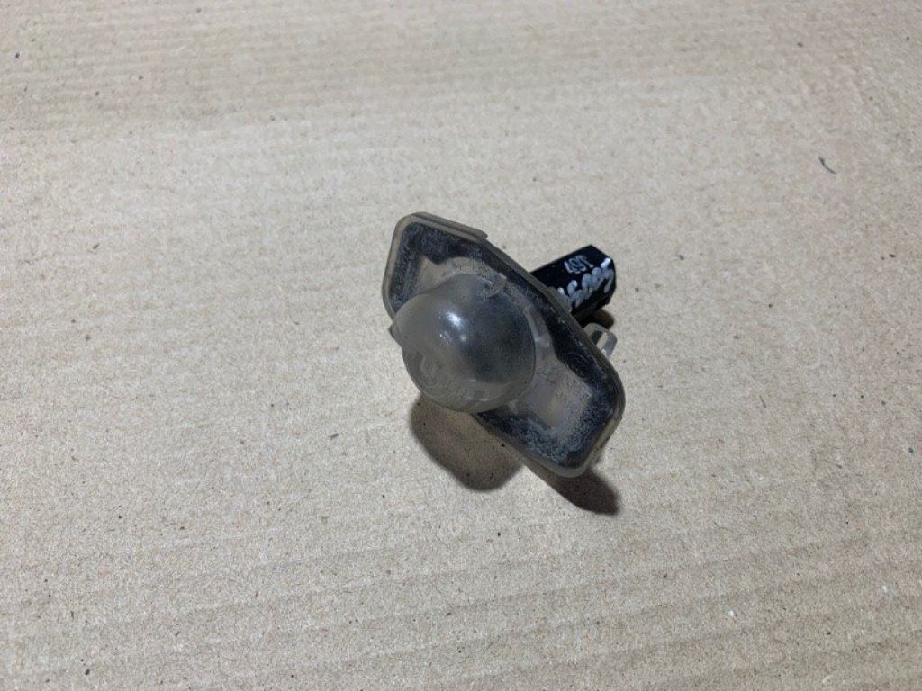 81271-72011 | Підсвічування номера TOYOTA SIENNA 11-16